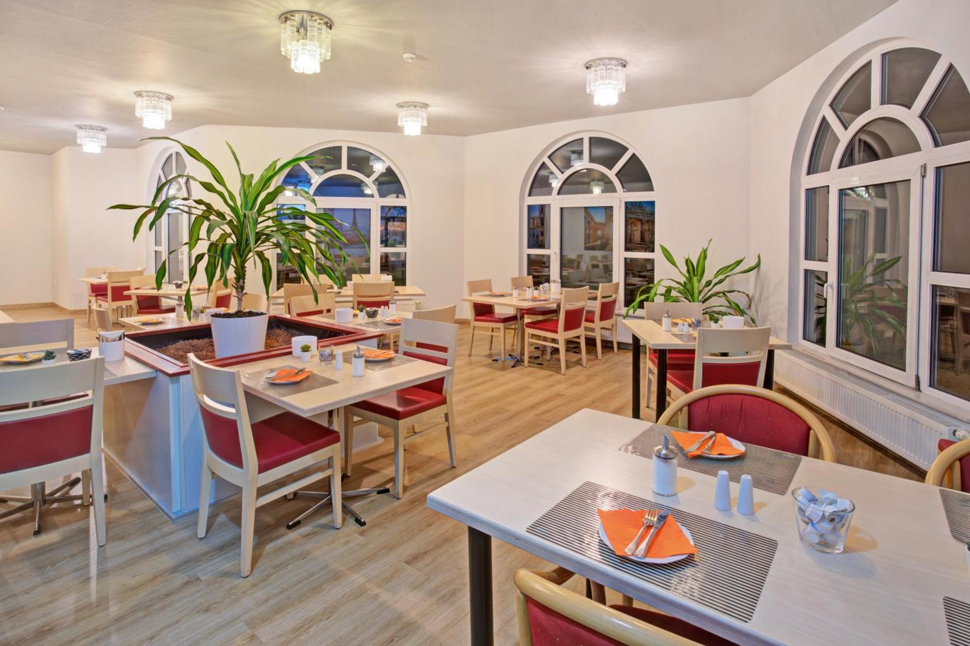 Ambassador Thecontinents Hotel Karlsruhe Exterior photo